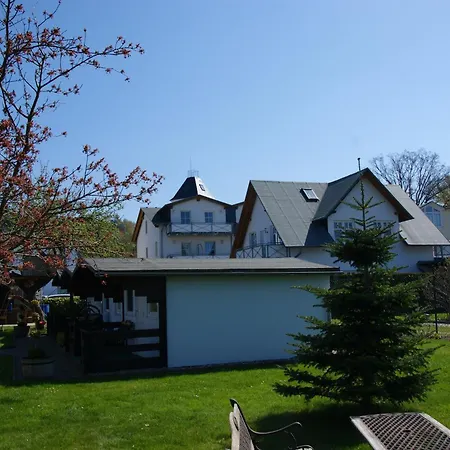 בית הארחה Anker בינץ